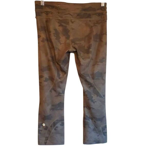 LULULEMON ATHLETICA Inspire Crop II 'All Luxtreme ' in Savasana Camo Size 6 - Picture 3 of 3